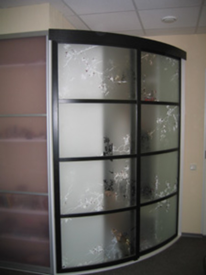 Шкаф купе радиусный с рисунком на стекле Дзержинск